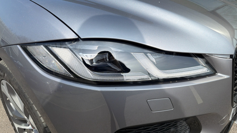 Jaguar F-Pace 2.0 D200 R-Dynamic HSE 5dr Auto AWD Diesel Estate